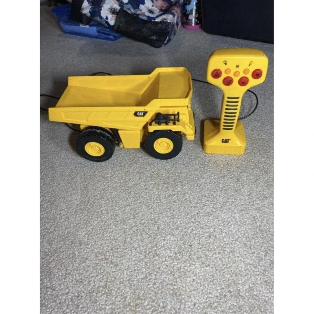 Vintage Toy State CAT Caterpillar Wired Remote Control Dump Truck Working 1990s